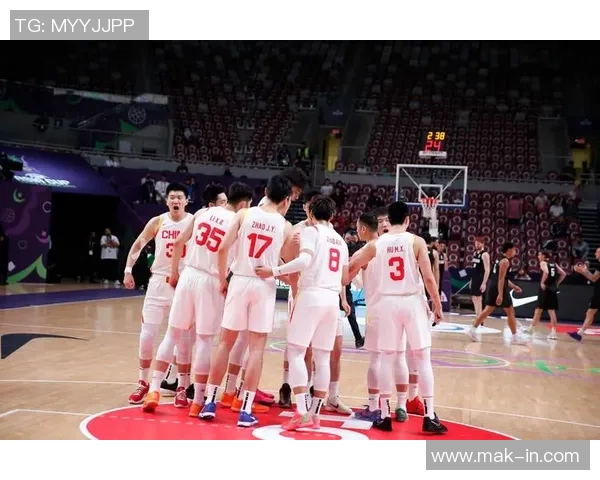 中国男篮迎战澳洲联队全力争胜展现团队实力与拼搏精神